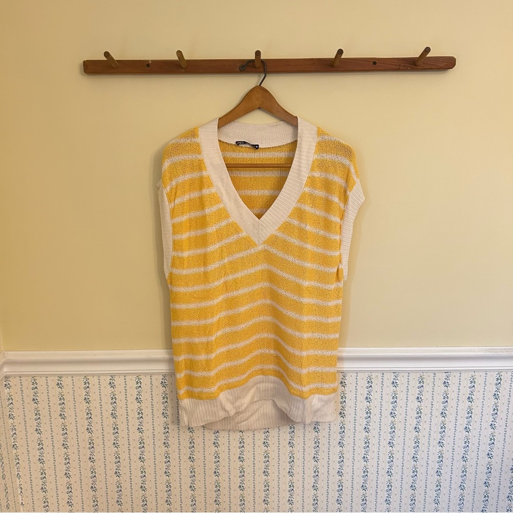 BRAND NEW WOT Zara Striped V-Neck Sweater